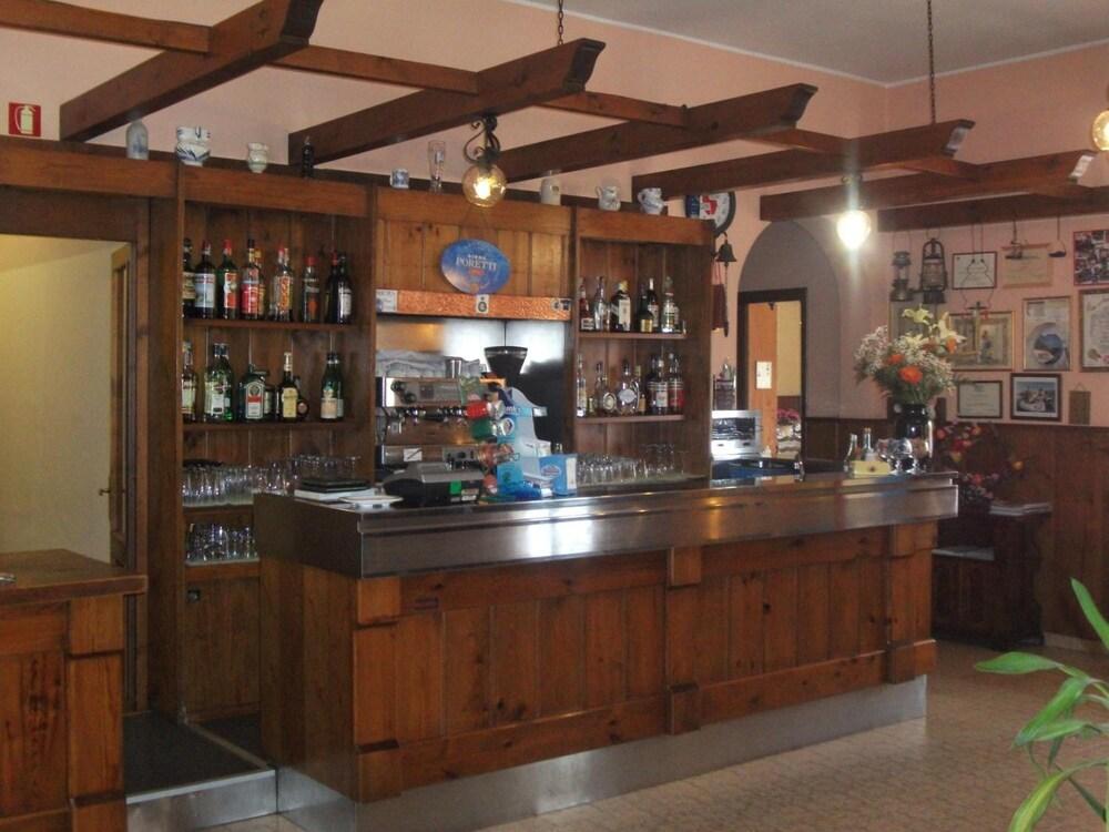 Hotel Breglia Lake Como Экстерьер фото